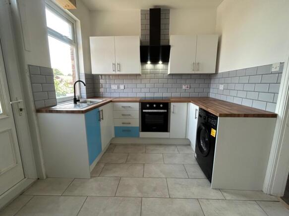 3 bed Terraced for sale Image 4