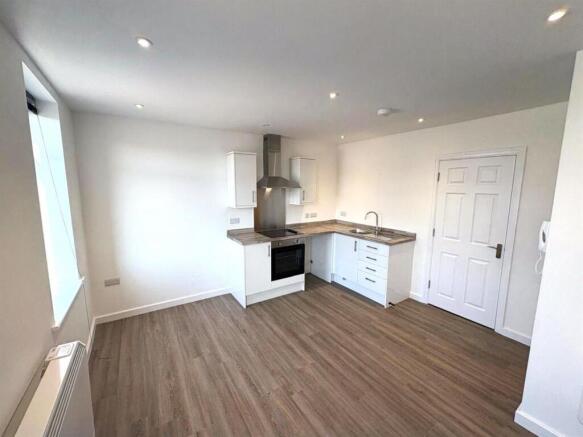 Living / Kitchen