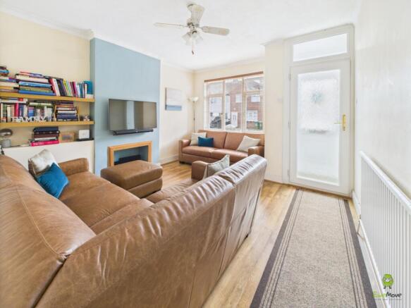 Presented by Clinton at EweMove Bexleyheath and Da