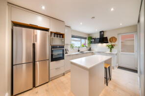 25, Balmoral Way, Weston-super-mare BS22 9AD