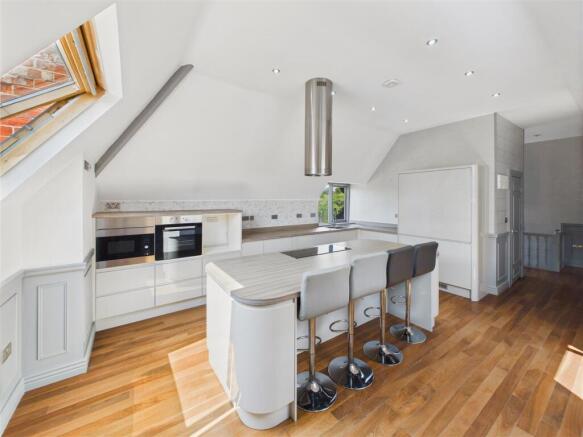 2 bed Apartment for sale Image 11