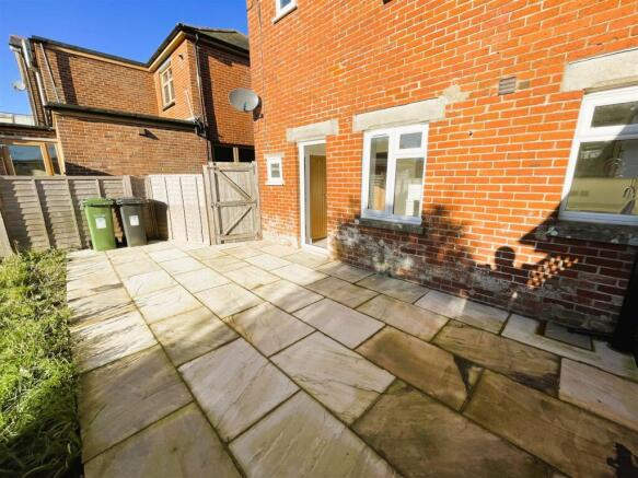 37 Victena Road patio.jpeg