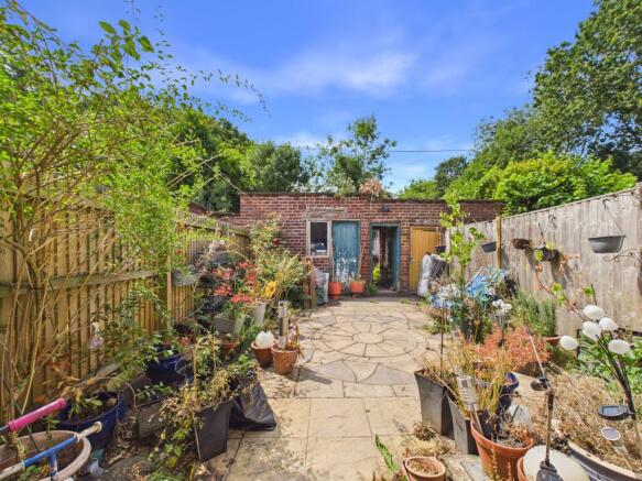 2 bed Terraced for sale Image 12
