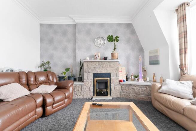 95B, High Street, Cowdenbeath, Fife, KY4 photo 4