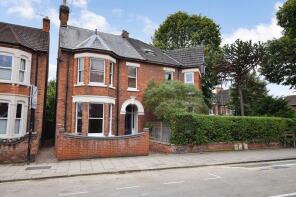Flat B, 93, Castle Road, Bedford MK40 3QP
