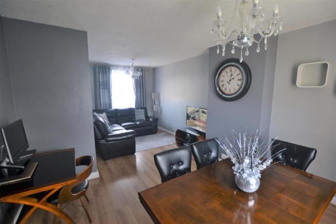 Sitting/Dining Room