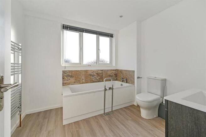 En Suite Bathroom