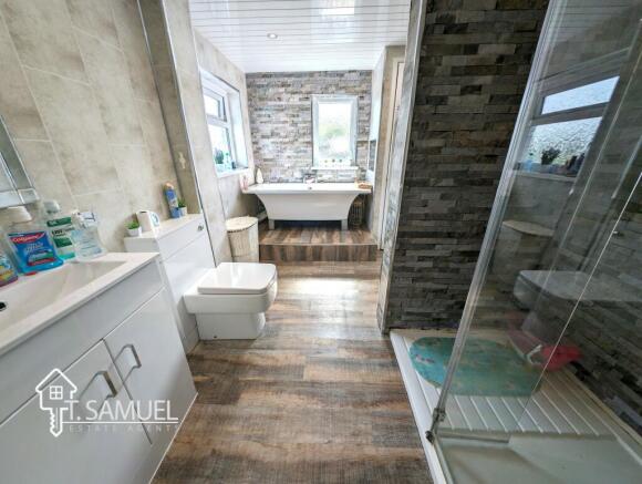 Bathroom 2