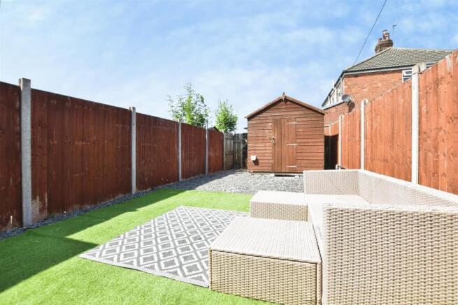 3 bed Terraced for sale Image 5