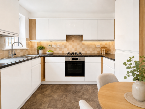 5 bed Town House for sale Image 4
