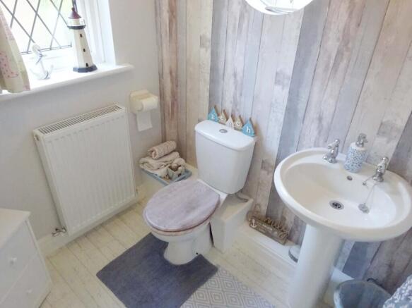 G F Washroom