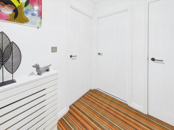 cam04425g0pr0318still018