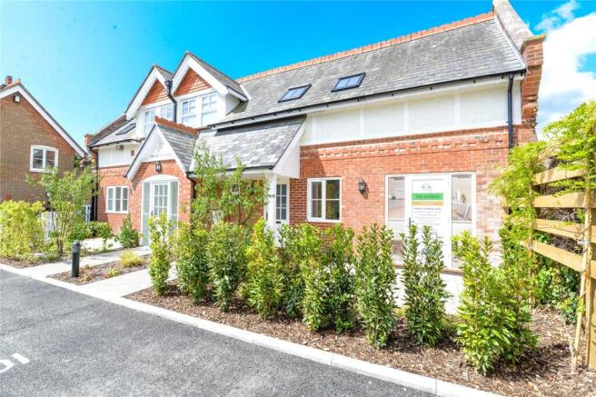 2-bed semi-detached on The George, Christchurch Road, New Milton, Hampshire, BH25, £299,950