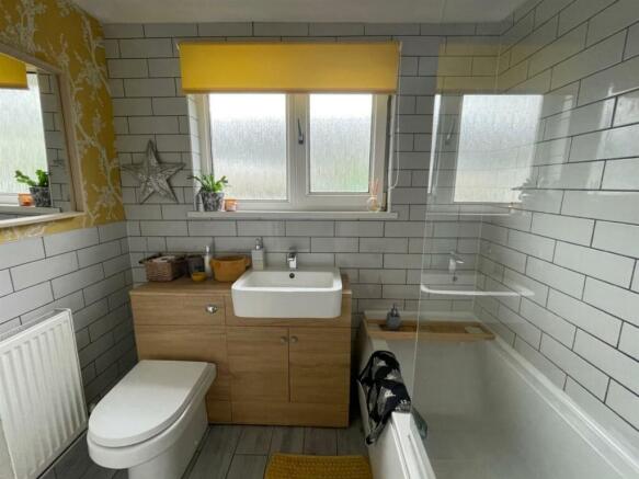 Bathroom/w.c.