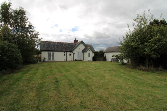 3 bed Bungalow for sale Image 8