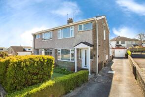 10, Birkdale Grove, Halifax HX2 9RZ