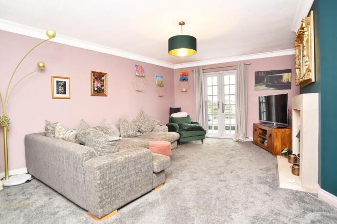 4 bed Mews for sale Image 4