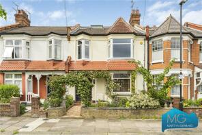 52, Kelvin Avenue, London N13 4TG