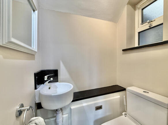 2 bed Semi-Detached for sale Image 8