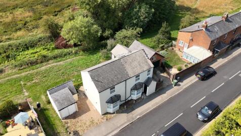 High Street, Colney Heath, AL4