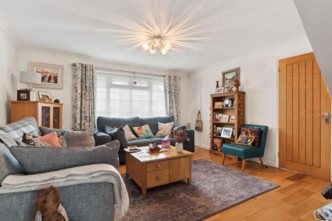 Lavinia Way, East Preston, BN16 photo 2