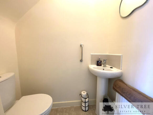 2 bed Semi-Detached for sale Image 11