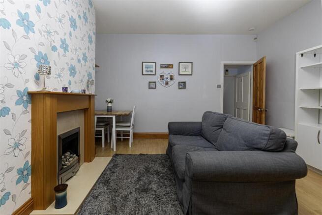 2 bed Terraced for sale Image 6