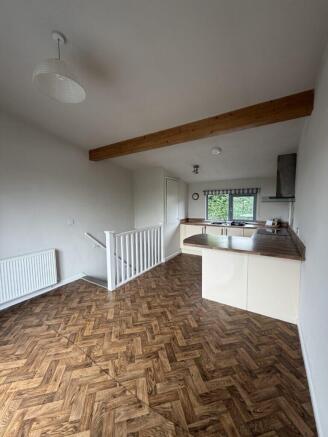 2 bed Apartment to rent Image 7