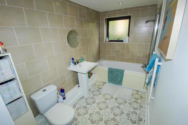 1 bed Apartment for sale Image 7