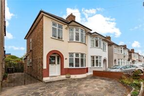 40, Lincoln Avenue, Rush Green, Romford RM7 0SR