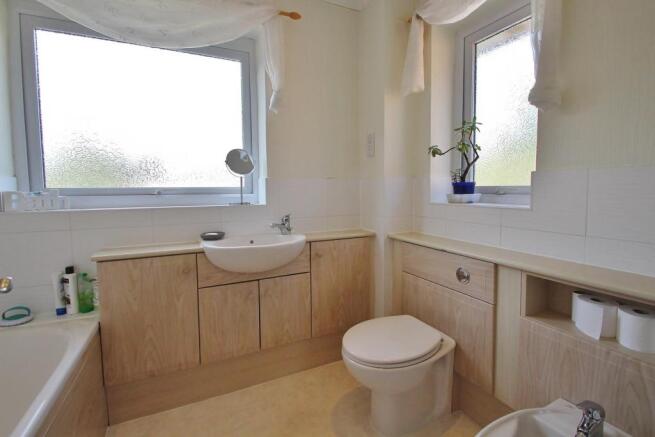 Bathroom.JPG