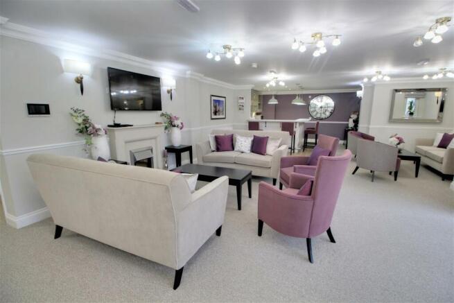 Owners Lounge.jpg