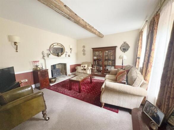 sitting room 2.jpeg