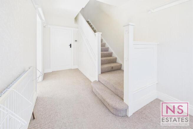 3 bed Semi-Detached for sale Image 5