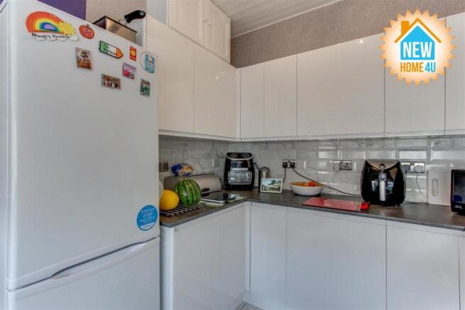 KITCHEN: