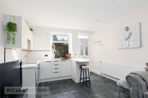 Oldham Road, Delph, Saddleworth, OL3