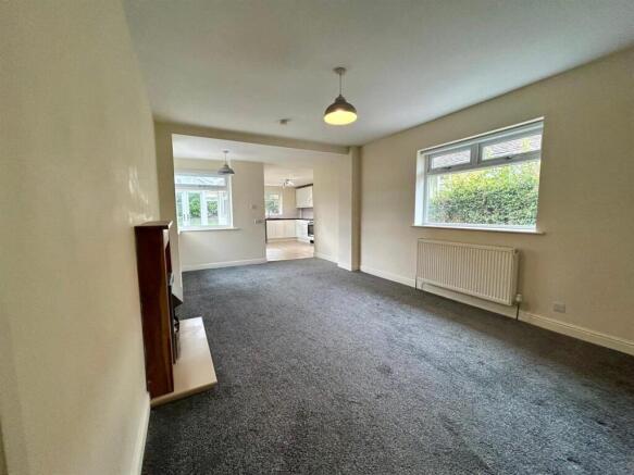 PHOTO-2026-04-15-09-37-46 10.jpg