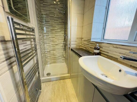 En-suite shower room