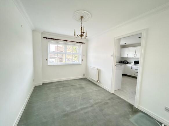 3 bed Detached for sale Image 8