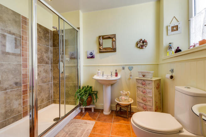 En Suite to Bedro...