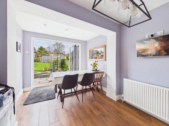 3 bed Semi-Detached for sale Image 8