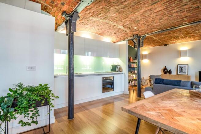 Open Plan Living/Kit