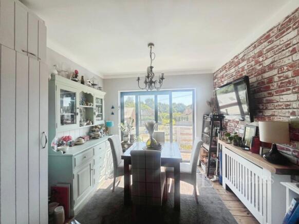 Kitchen/Dining