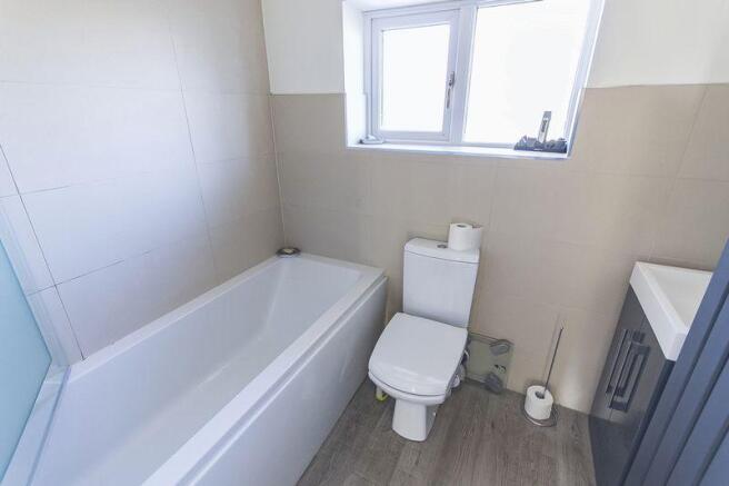 Family Bathroom 