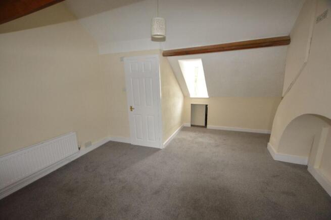 2 bed Terraced to rent Image 12