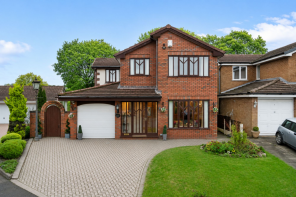 44, Larkfield Close, Bury BL8 4QJ