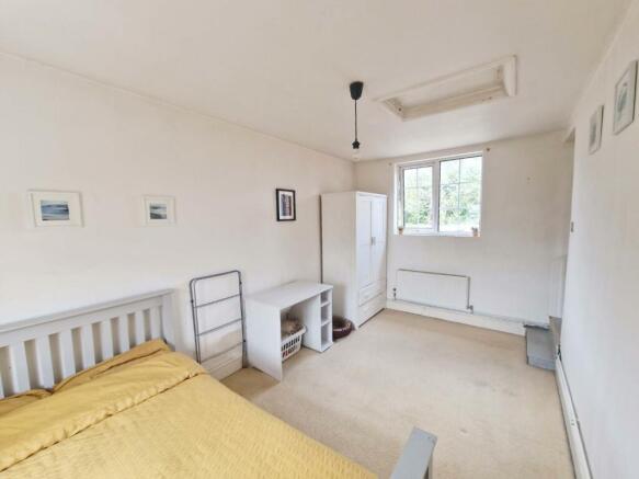 Bedroom2a.jpg