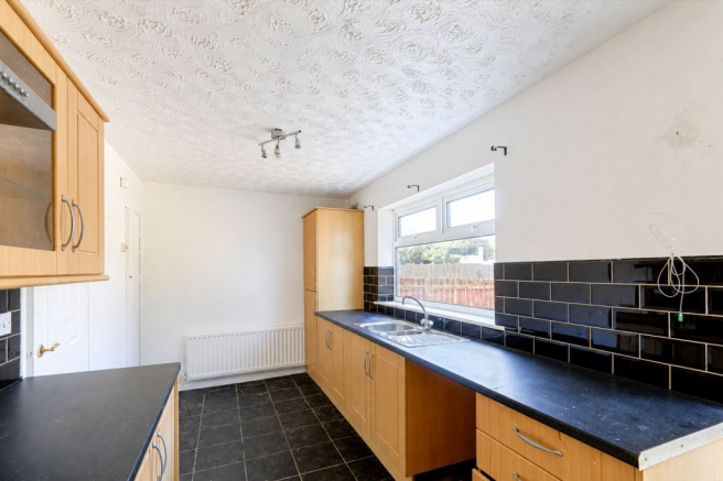 3 bed Terraced to rent Image 6