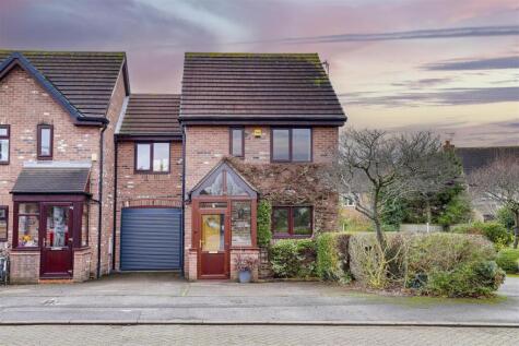 Bampton Court, Gamston, Nottinghamshire, NG2 6PA