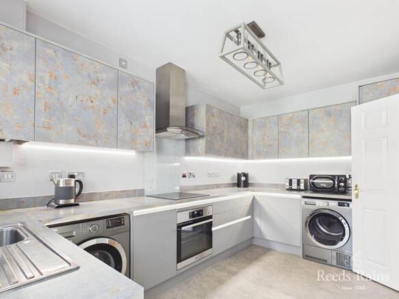 2 bed Bungalow for sale Image 7